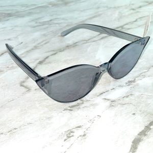 NEW BP Grey Translucent Cat-eye sunglasses